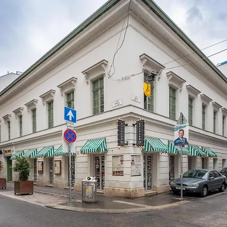 Convenient Super Apartment Budapest